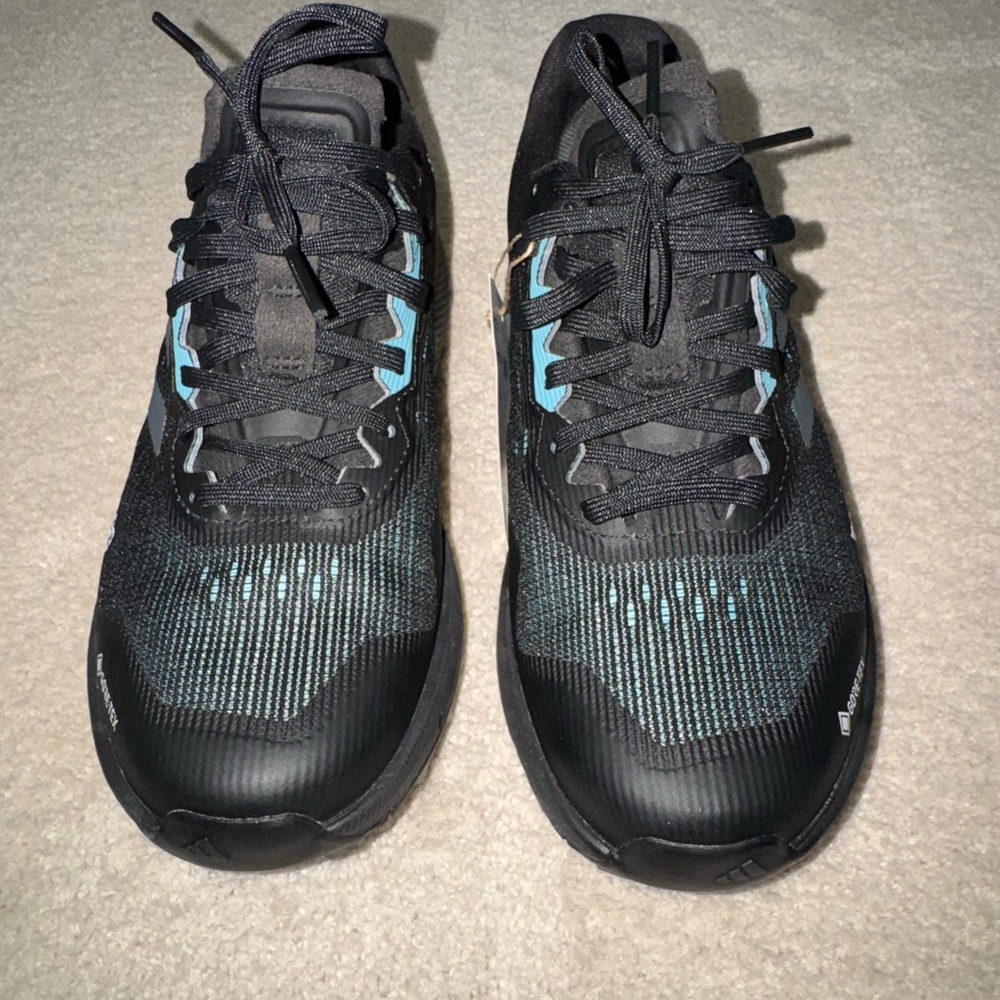Womens size 7- adidas Terrex Agravic Flow 2.0 GTX Black Grey Mint goretex